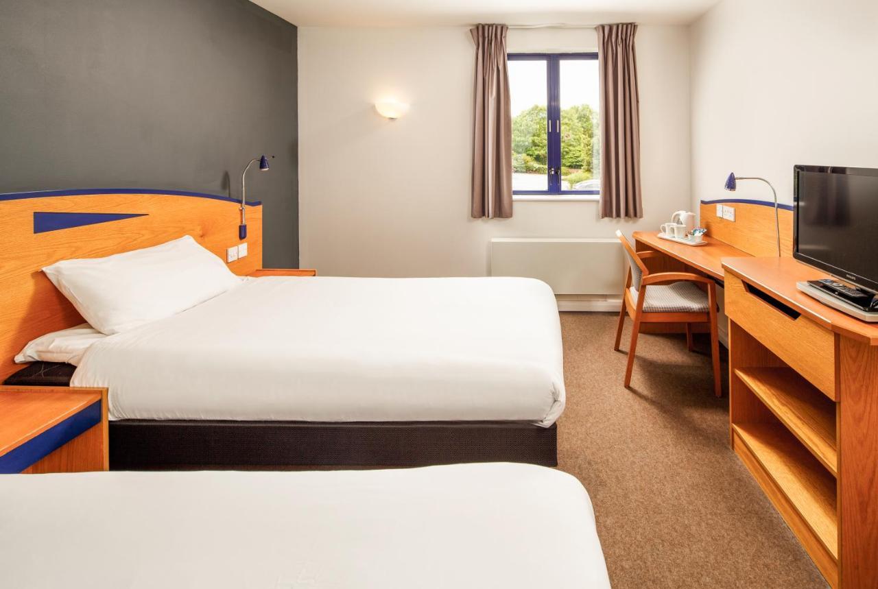 Ibis Chesterfield North - Barlborough מראה חיצוני תמונה