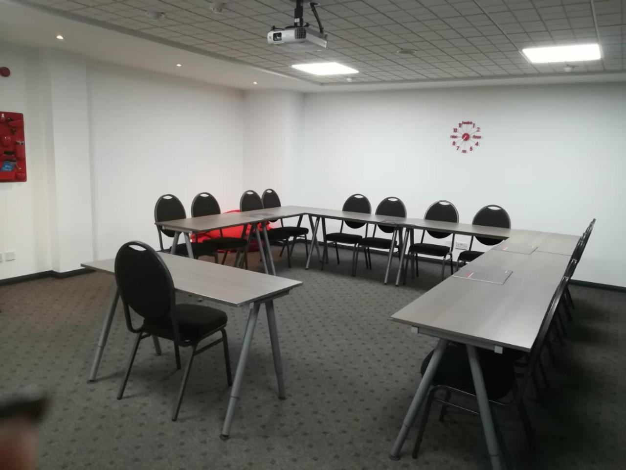 Ibis Chesterfield North - Barlborough מראה חיצוני תמונה